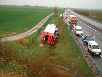 A typical drowsiness-related accident in which a driver confirmed falling asleep and was fortunately only slightly injured